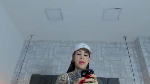 Snapshot of valerykat_ chatting on October 23, 2025, 11:09 am valerykat_ online show from October 23, 2025, 11:09 am