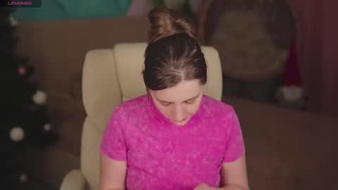 V A L E R Y  M U R online show from December 21, 2025, 6:42 am