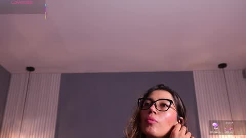Carla online show from June 3, 2026, 11:02 am