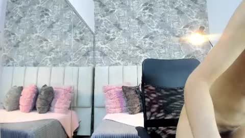 Snapshot of valeryrivas_ chatting on July 22, 2026, 7:49 pm Valery Rivas online show from July 22, 2026, 7:49 pm