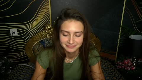 Snapshot of valeryroyale chatting on December 4, 2024, 5:55 pm Valery online show from December 4, 2024, 5:55 pm