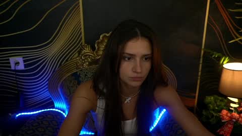 Snapshot of valeryroyale chatting on December 12, 2024, 2:33 pm Valery online show from December 12, 2024, 2:33 pm