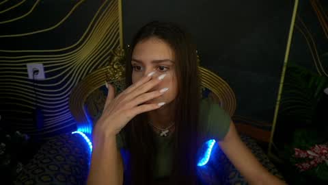 Snapshot of valeryroyale chatting on December 15, 2024, 9:56 am Valery online show from December 15, 2024, 9:56 am