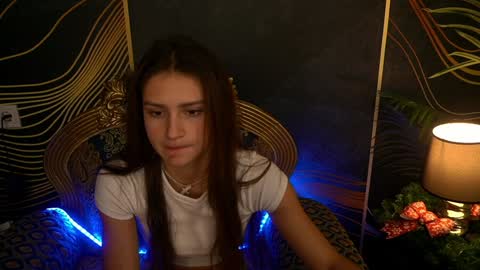 Snapshot of valeryroyale chatting on December 24, 2024, 2:44 pm Valery online show from December 24, 2024, 2:44 pm