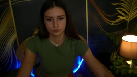 Snapshot of valeryroyale chatting on January 2, 2025, 5:29 pm Valery online show from January 2, 2025, 5:29 pm