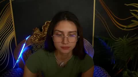 Snapshot of valeryroyale chatting on January 25, 2025, 12:37 pm Valery online show from January 25, 2025, 12:37 pm