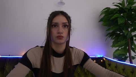 Snapshot of valeryroyale chatting on January 28, 2025, 2:31 pm Valery online show from January 28, 2025, 2:31 pm