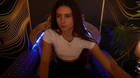 Snapshot of valeryroyale chatting on February 9, 2025, 9:05 am Valery online show from February 9, 2025, 9:05 am