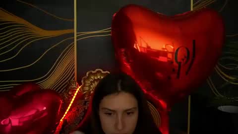 Snapshot of valeryroyale chatting on February 11, 2025, 6:01 pm Valery online show from February 11, 2025, 6:01 pm