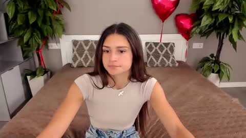 Snapshot of valeryroyale chatting on March 9, 2025, 9:35 am Valery online show from March 9, 2025, 9:35 am