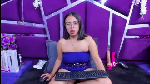 ValerySweety online show from May 23, 2026, 3:12 am