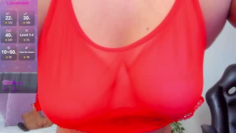 Snapshot of valerywalker7 chatting on December 10, 2024, 10:47 pm Valery Walker online show from December 10, 2024, 10:47 pm