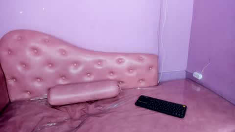 valeryysalasar online show from July 14, 2026, 2:16 am