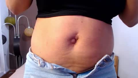 Snapshot of valesantodomingo chatting on November 14, 2025, 11:24 pm Sofia online show from November 14, 2025, 11:24 pm