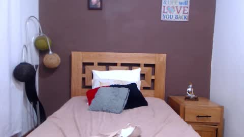 Snapshot of valesantodomingo chatting on November 20, 2025, 11:48 pm Sofia online show from November 20, 2025, 11:48 pm