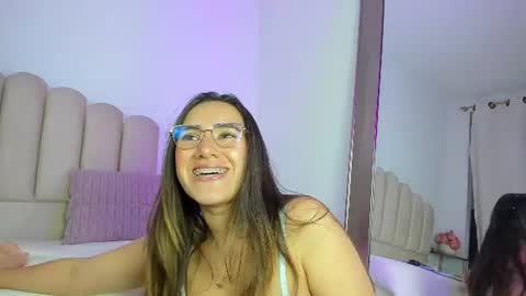 Snapshot of valey_x chatting on June 18, 2026, 9:14 am valey_x online show from June 18, 2026, 9:14 am