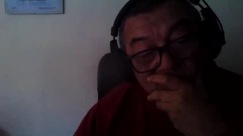 Snapshot of valio6969 chatting on May 18, 2026, 2:01 pm valio online show from May 18, 2026, 2:01 pm