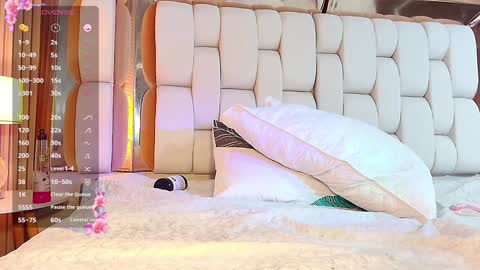 Valkiria moore  online show from February 2, 2025, 10:49 pm