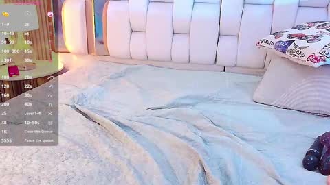 Valkiria moore  online show from February 26, 2025, 10:09 pm