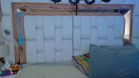 Valkiria moore  online show from October 7, 2025, 11:13 pm