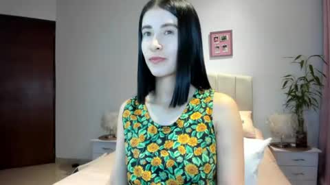 Snapshot of vallejo_macarena chatting on June 24, 2026, 2:32 am Macarena online show from June 24, 2026, 2:32 am