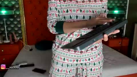 Valerie Val V online show from December 15, 2025, 10:25 pm