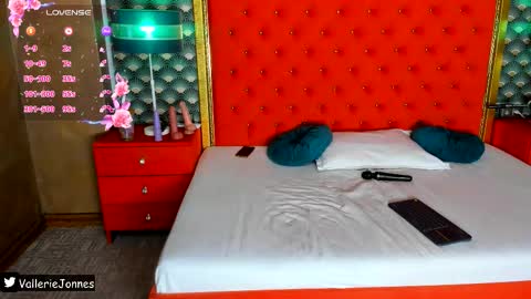 Valerie Val V online show from January 13, 2026, 10:37 pm