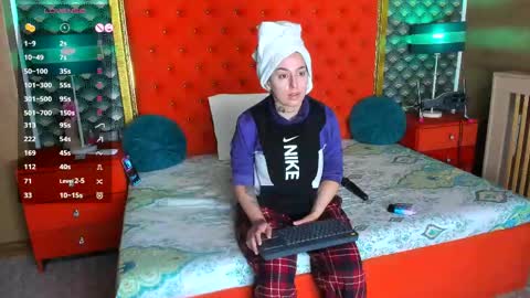 Snapshot of valleriejonnes chatting on May 9, 2026, 9:03 am Valerie Val V online show from May 9, 2026, 9:03 am