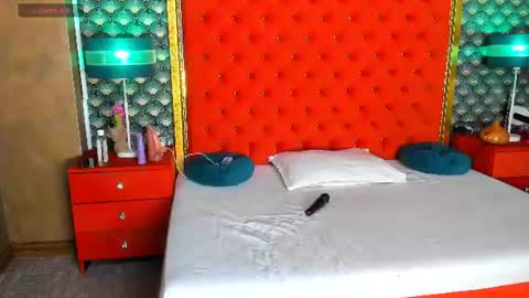 Snapshot of valleriejonnes chatting on June 11, 2026, 8:45 am Valerie Val V online show from June 11, 2026, 8:45 am