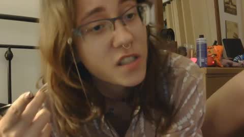 Vallerie Starr online show from September 18, 2025, 2:57 am