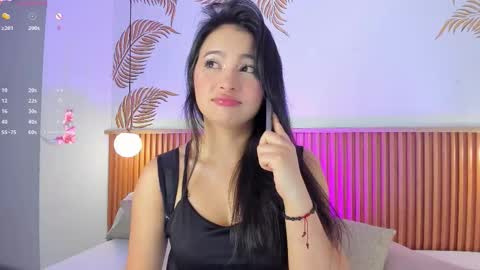 valleriie_ online show from November 28, 2025, 2:53 pm