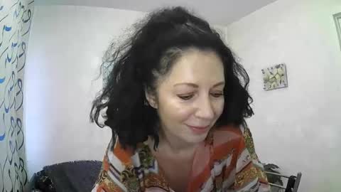 Snapshot of valleriwind chatting on August 4, 2026, 1:42 am ValleriWind online show from August 4, 2026, 1:42 am