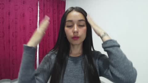 Snapshot of vallery_evanss chatting on December 28, 2024, 12:13 pm Taty independent account online show from December 28, 2024, 12:13 pm