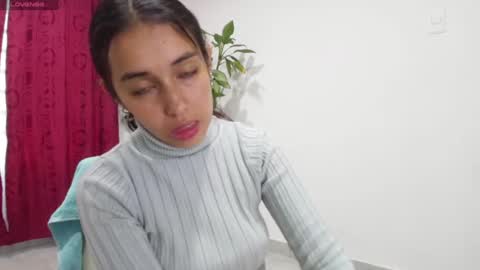 Snapshot of vallery_evanss chatting on February 26, 2025, 10:42 pm Taty independent account online show from February 26, 2025, 10:42 pm