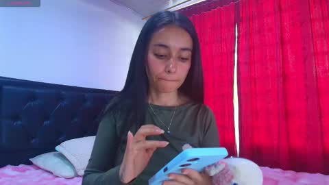 Snapshot of vallery_evanss chatting on October 30, 2025, 7:58 pm Taty independent account online show from October 30, 2025, 7:58 pm