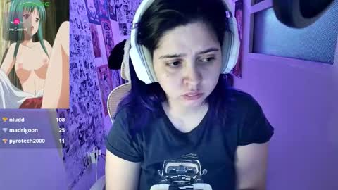 Im Violet online show from December 22, 2025, 11:57 pm