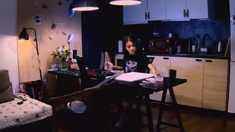 Little Devil online show from January 9, 2025, 7:18 pm