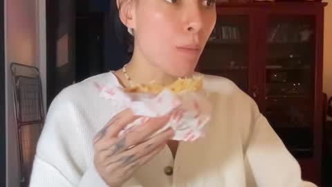 Little Devil online show from February 18, 2025, 7:09 pm