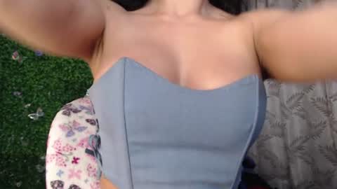 valquiria_sirgun online show from June 23, 2026, 9:51 am