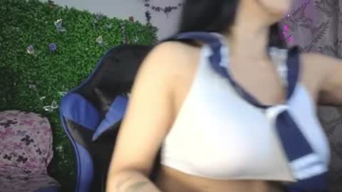 valquiria_sirgun online show from July 5, 2026, 3:52 pm