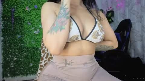 valquiria_sirgun online show from July 28, 2026, 2:13 pm