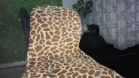 valquiria_sirgun online show from July 31, 2026, 10:36 am
