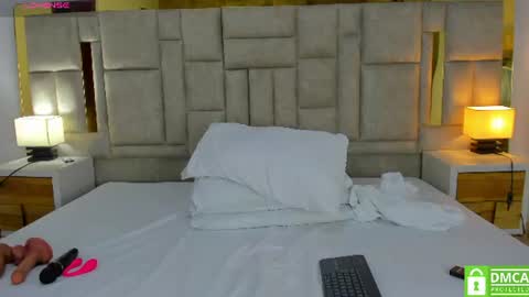 Snapshot of valtira_nova chatting on June 13, 2026, 7:34 pm valtira nova online show from June 13, 2026, 7:34 pm