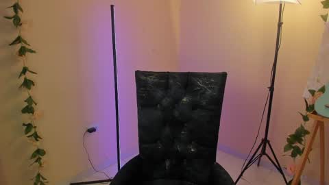 Snapshot of valu_57 chatting on June 4, 2026, 6:58 pm Valu online show from June 4, 2026, 6:58 pm