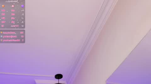 Snapshot of valuh_blake chatting on February 18, 2025, 6:26 pm Valuh online show from February 18, 2025, 6:26 pm