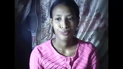 Snapshot of valysexyhot chatting on May 3, 2026, 4:18 am valysexyhot online show from May 3, 2026, 4:18 am