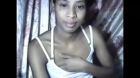Snapshot of valysexyhot chatting on May 4, 2026, 5:58 am valysexyhot online show from May 4, 2026, 5:58 am