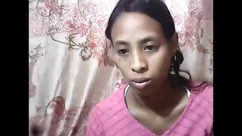 Snapshot of valysexyhot chatting on June 5, 2026, 8:20 am valysexyhot online show from June 5, 2026, 8:20 am
