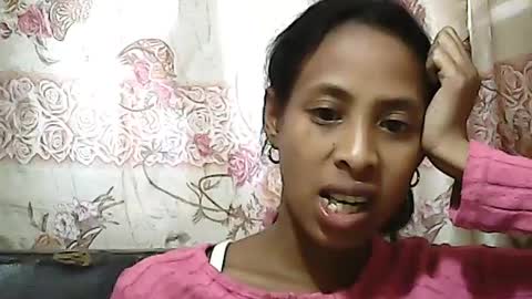 Snapshot of valysexyhot chatting on June 19, 2026, 11:47 am valysexyhot online show from June 19, 2026, 11:47 am