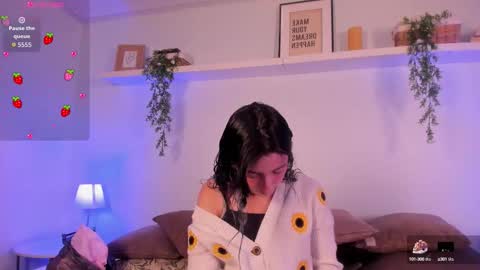 Snapshot of vampgyal chatting on October 16, 2025, 8:21 pm vamp online show from October 16, 2025, 8:21 pm